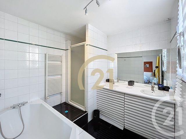 maison à vendre - 7 pièces - 220.0 m2 - LE KREMLIN BICETRE - 94 - ILE-DE-FRANCE - Century 21 K.B. Immobilier