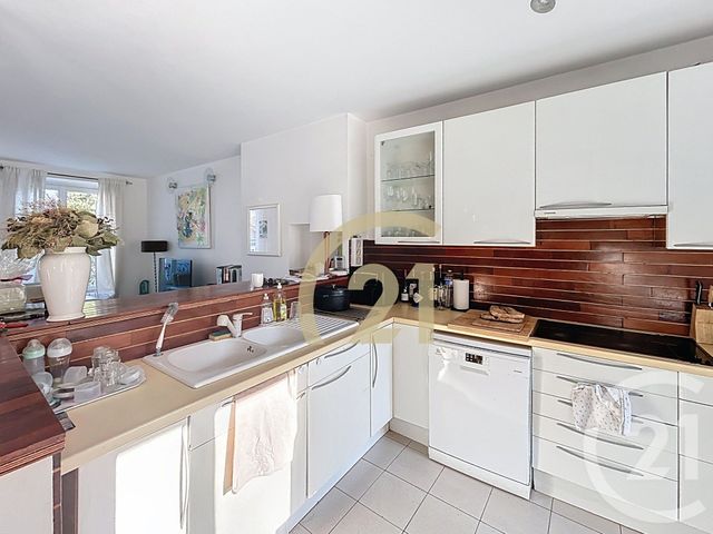 maison à vendre - 7 pièces - 220.0 m2 - LE KREMLIN BICETRE - 94 - ILE-DE-FRANCE - Century 21 K.B. Immobilier