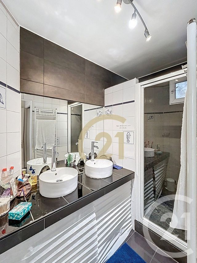 maison à vendre - 7 pièces - 220.0 m2 - LE KREMLIN BICETRE - 94 - ILE-DE-FRANCE - Century 21 K.B. Immobilier