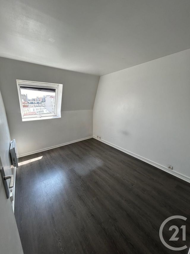 Appartement Studio à louer - 1 pièce - 16.46 m2 - LE KREMLIN BICETRE - 94 - ILE-DE-FRANCE - Century 21 K.B. Immobilier