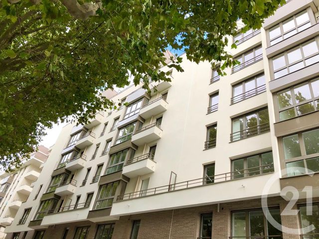 Appartement F2 à louer - 2 pièces - 40.25 m2 - VILLEJUIF - 94 - ILE-DE-FRANCE - Century 21 K.B. Immobilier
