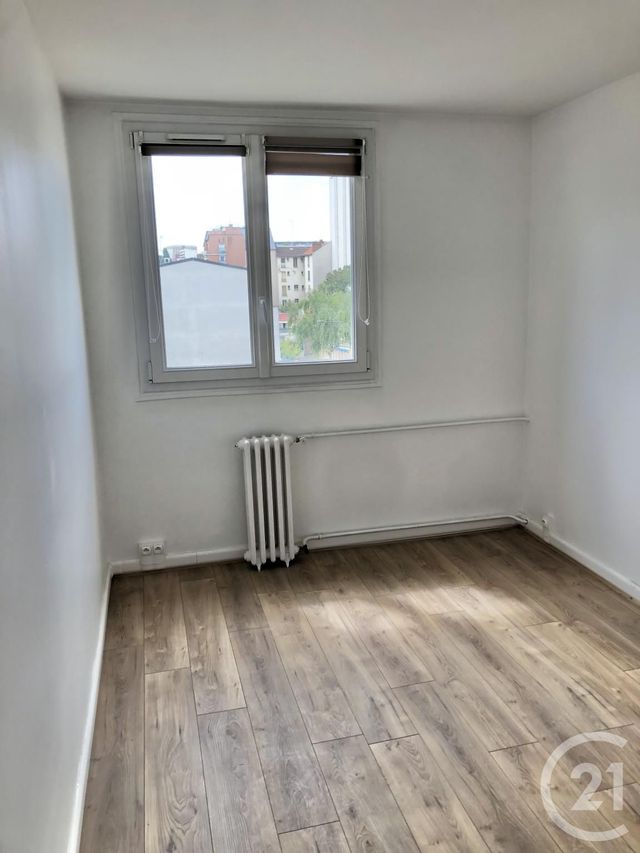 Appartement F2 à louer - 2 pièces - 52.95 m2 - VILLEJUIF - 94 - ILE-DE-FRANCE - Century 21 K.B. Immobilier