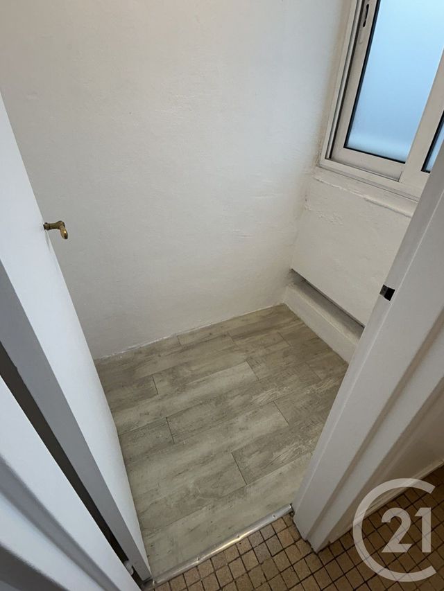 Appartement F2 à louer - 2 pièces - 52.95 m2 - VILLEJUIF - 94 - ILE-DE-FRANCE - Century 21 K.B. Immobilier