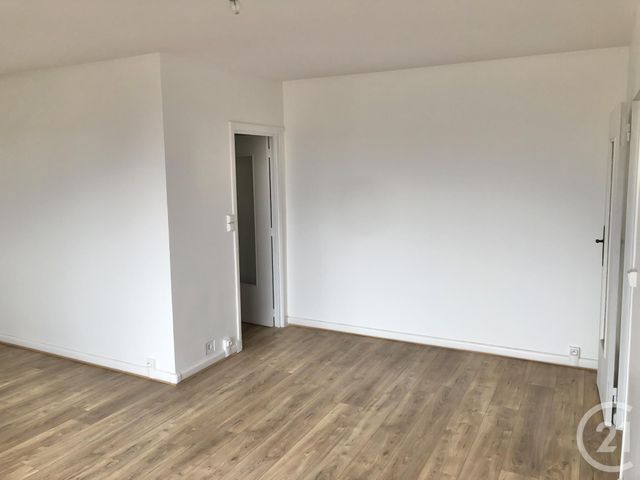 Appartement F2 à louer - 2 pièces - 52.95 m2 - VILLEJUIF - 94 - ILE-DE-FRANCE - Century 21 K.B. Immobilier
