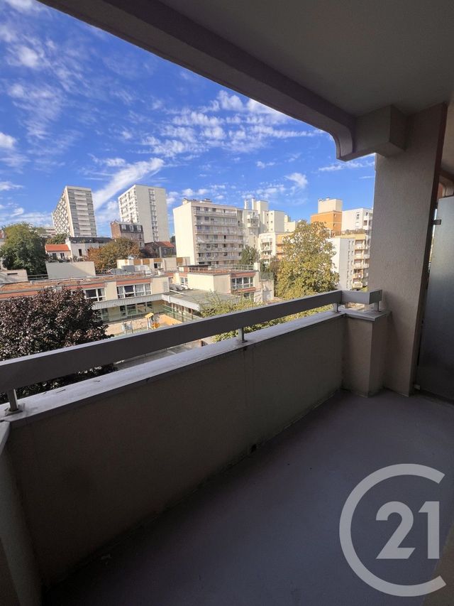 Appartement Studio à louer - 1 pièce - 34.75 m2 - LE KREMLIN BICETRE - 94 - ILE-DE-FRANCE - Century 21 K.B. Immobilier