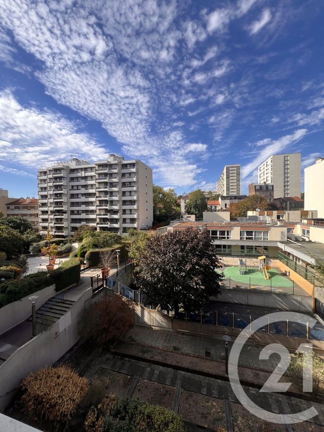 Appartement Studio à louer - 1 pièce - 34.75 m2 - LE KREMLIN BICETRE - 94 - ILE-DE-FRANCE - Century 21 K.B. Immobilier