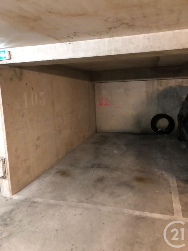 parking à louer - 12.0 m2 - LE KREMLIN BICETRE - 94 - ILE-DE-FRANCE - Century 21 K.B. Immobilier