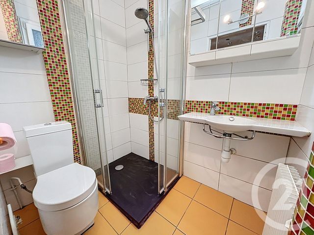 Appartement F2 à vendre - 2 pièces - 32.5 m2 - LE KREMLIN BICETRE - 94 - ILE-DE-FRANCE - Century 21 K.B. Immobilier