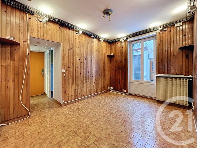 Appartement F2 à vendre - 2 pièces - 32.5 m2 - LE KREMLIN BICETRE - 94 - ILE-DE-FRANCE - Century 21 K.B. Immobilier