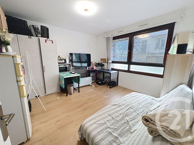 Appartement F2 à vendre - 2 pièces - 35.35 m2 - LE KREMLIN BICETRE - 94 - ILE-DE-FRANCE - Century 21 K.B. Immobilier