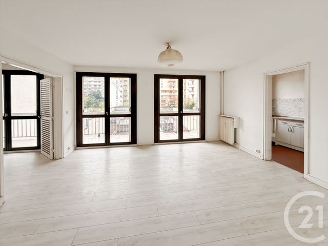 Appartement F2 à louer - 2 pièces - 46.36 m2 - LE KREMLIN BICETRE - 94 - ILE-DE-FRANCE - Century 21 K.B. Immobilier
