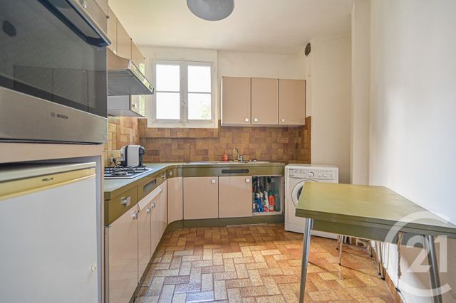 Appartement à vendre - 3 pièces - 66.51 m2 - LE KREMLIN BICETRE - 94 - ILE-DE-FRANCE - Century 21 K.B. Immobilier