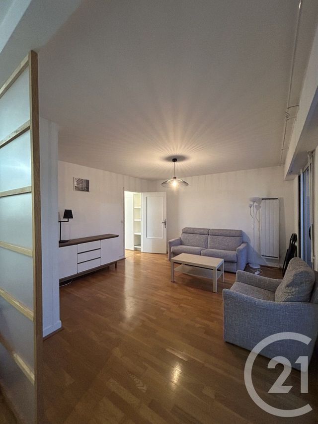 Appartement Studio à louer - 1 pièce - 34.74 m2 - LE KREMLIN BICETRE - 94 - ILE-DE-FRANCE - Century 21 K.B. Immobilier