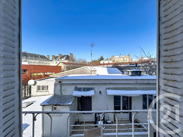 Appartement F2 à vendre - 2 pièces - 29.6 m2 - LE KREMLIN BICETRE - 94 - ILE-DE-FRANCE - Century 21 K.B. Immobilier