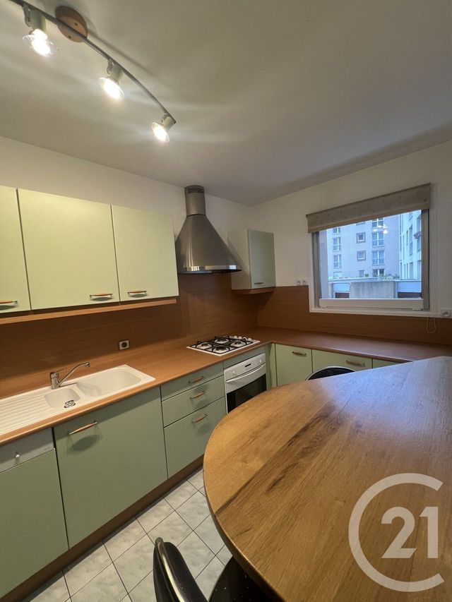 Appartement T2 à louer - 2 pièces - 54.8 m2 - CACHAN - 94 - ILE-DE-FRANCE - Century 21 K.B. Immobilier