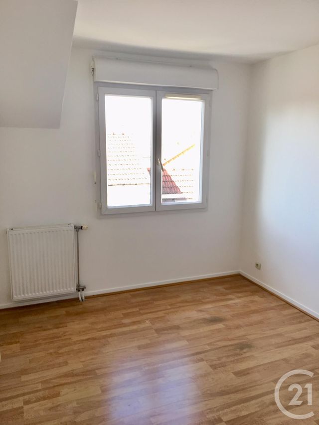 Appartement F3 à louer - 3 pièces - 60.0 m2 - VILLEJUIF - 94 - ILE-DE-FRANCE - Century 21 K.B. Immobilier