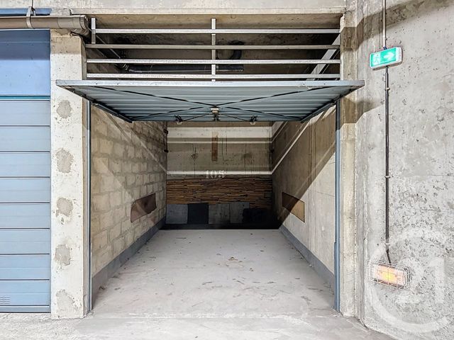 Appartement F2 à vendre - 2 pièces - 38.69 m2 - LE KREMLIN BICETRE - 94 - ILE-DE-FRANCE - Century 21 K.B. Immobilier