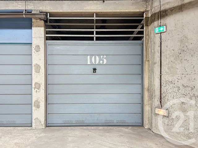 Appartement F2 à vendre - 2 pièces - 38.69 m2 - LE KREMLIN BICETRE - 94 - ILE-DE-FRANCE - Century 21 K.B. Immobilier