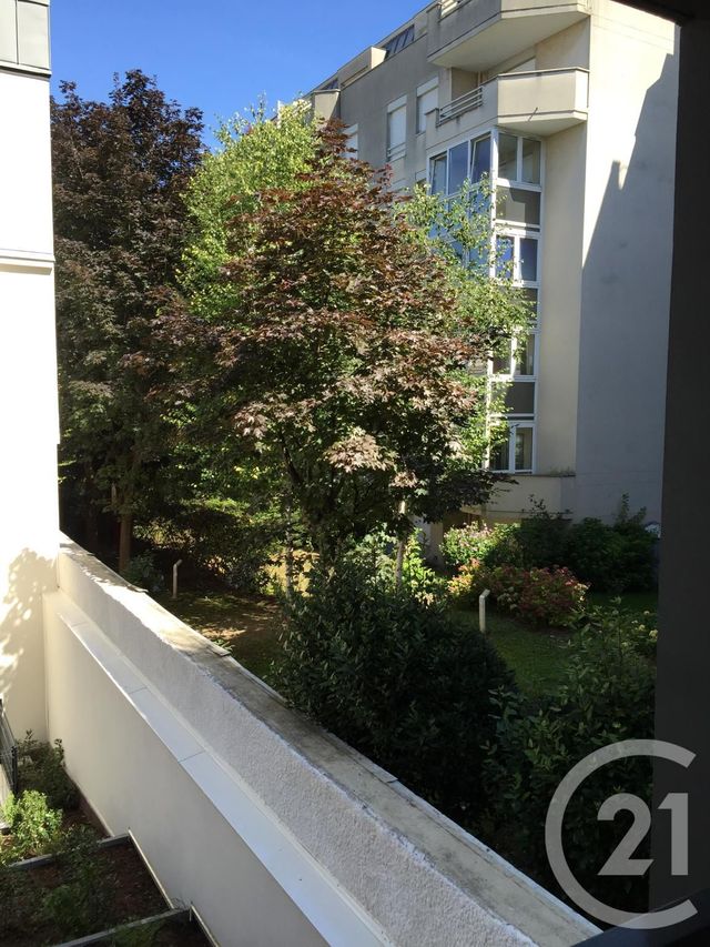 Appartement F2 à louer - 2 pièces - 51.58 m2 - LE KREMLIN BICETRE - 94 - ILE-DE-FRANCE - Century 21 K.B. Immobilier
