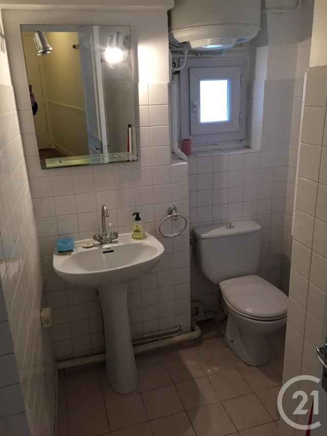 Appartement F2 à louer - 2 pièces - 35.0 m2 - LE KREMLIN BICETRE - 94 - ILE-DE-FRANCE - Century 21 K.B. Immobilier