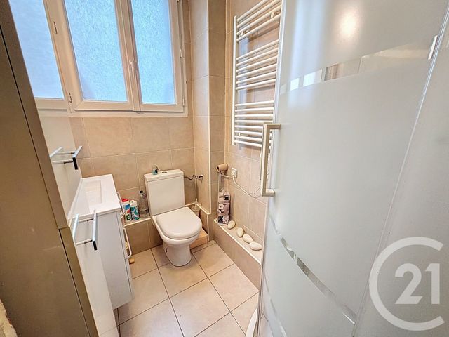 Appartement F2 à vendre - 2 pièces - 37.0 m2 - LE KREMLIN BICETRE - 94 - ILE-DE-FRANCE - Century 21 K.B. Immobilier