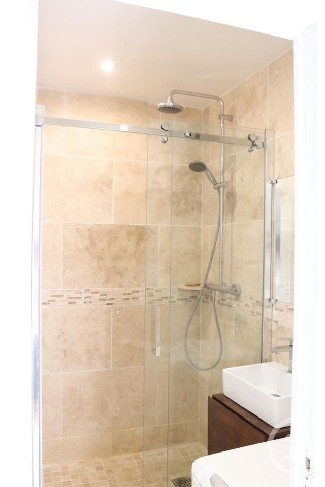 Appartement F2 à louer - 2 pièces - 32.22 m2 - LE KREMLIN BICETRE - 94 - ILE-DE-FRANCE - Century 21 K.B. Immobilier