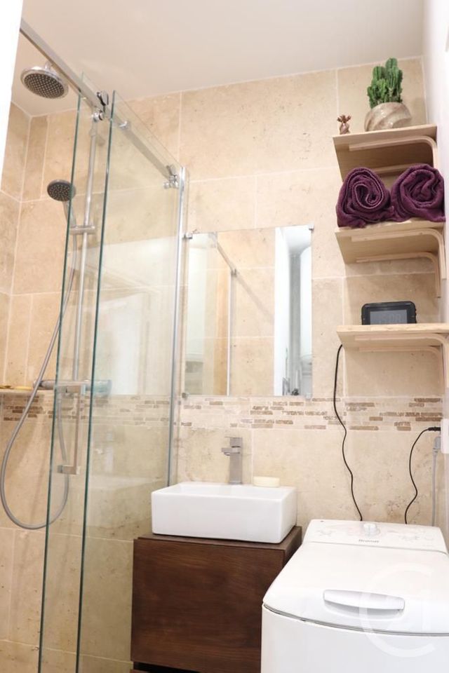 Appartement F2 à louer - 2 pièces - 32.22 m2 - LE KREMLIN BICETRE - 94 - ILE-DE-FRANCE - Century 21 K.B. Immobilier