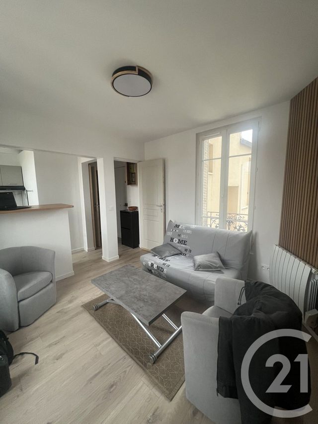 Appartement T2 à louer - 2 pièces - 27.35 m2 - CACHAN - 94 - ILE-DE-FRANCE - Century 21 K.B. Immobilier