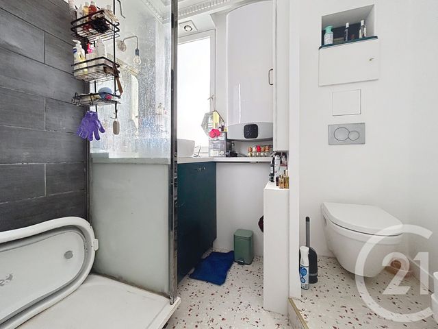 Appartement F2 à vendre - 2 pièces - 40.6 m2 - LE KREMLIN BICETRE - 94 - ILE-DE-FRANCE - Century 21 K.B. Immobilier