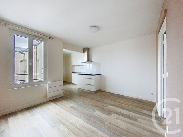 Appartement F2 à vendre - 2 pièces - 30.04 m2 - IVRY SUR SEINE - 94 - ILE-DE-FRANCE - Century 21 K.B. Immobilier