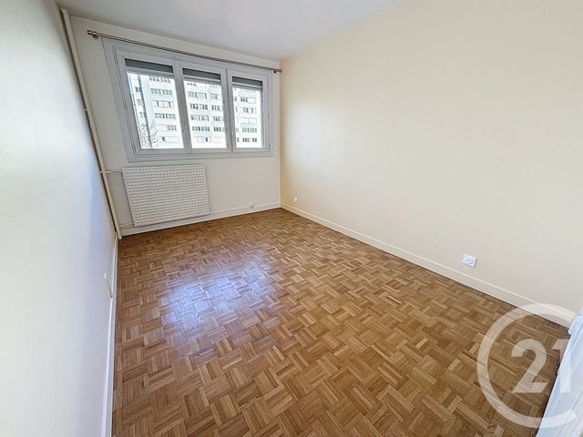 Appartement F4 à vendre - 4 pièces - 80.48 m2 - LE KREMLIN BICETRE - 94 - ILE-DE-FRANCE - Century 21 K.B. Immobilier