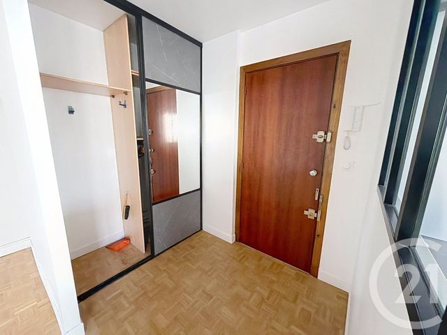 Appartement F4 à vendre - 4 pièces - 80.48 m2 - LE KREMLIN BICETRE - 94 - ILE-DE-FRANCE - Century 21 K.B. Immobilier