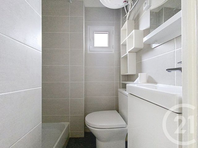 Appartement F2 à vendre - 2 pièces - 30.04 m2 - VILLEJUIF - 94 - ILE-DE-FRANCE - Century 21 K.B. Immobilier