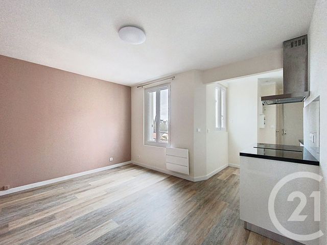 Appartement F2 à vendre - 2 pièces - 30.04 m2 - VILLEJUIF - 94 - ILE-DE-FRANCE - Century 21 K.B. Immobilier