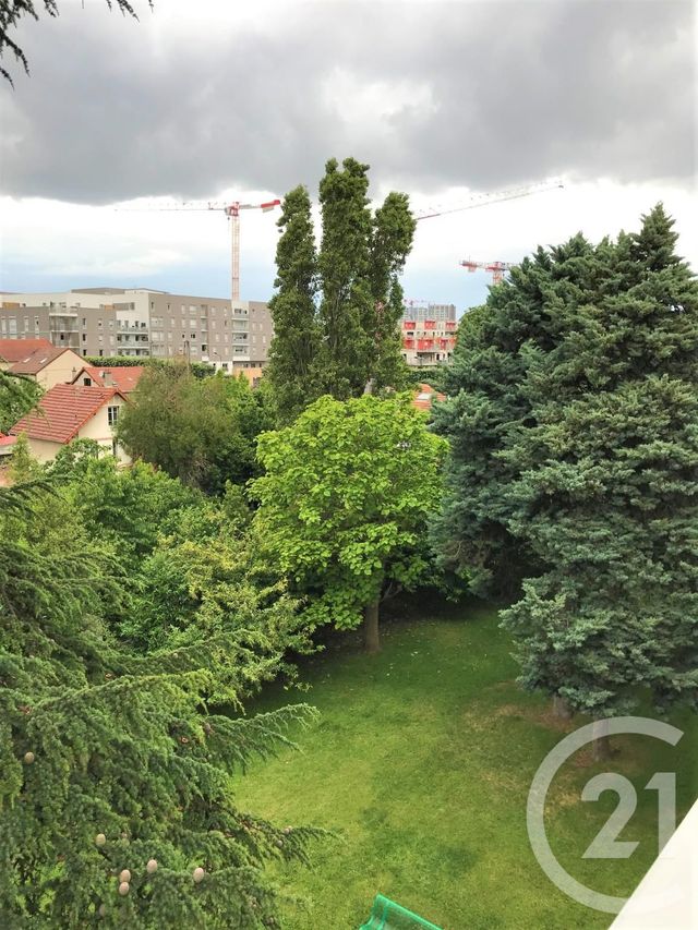 Appartement F3 à louer - 3 pièces - 50.16 m2 - VILLEJUIF - 94 - ILE-DE-FRANCE - Century 21 K.B. Immobilier