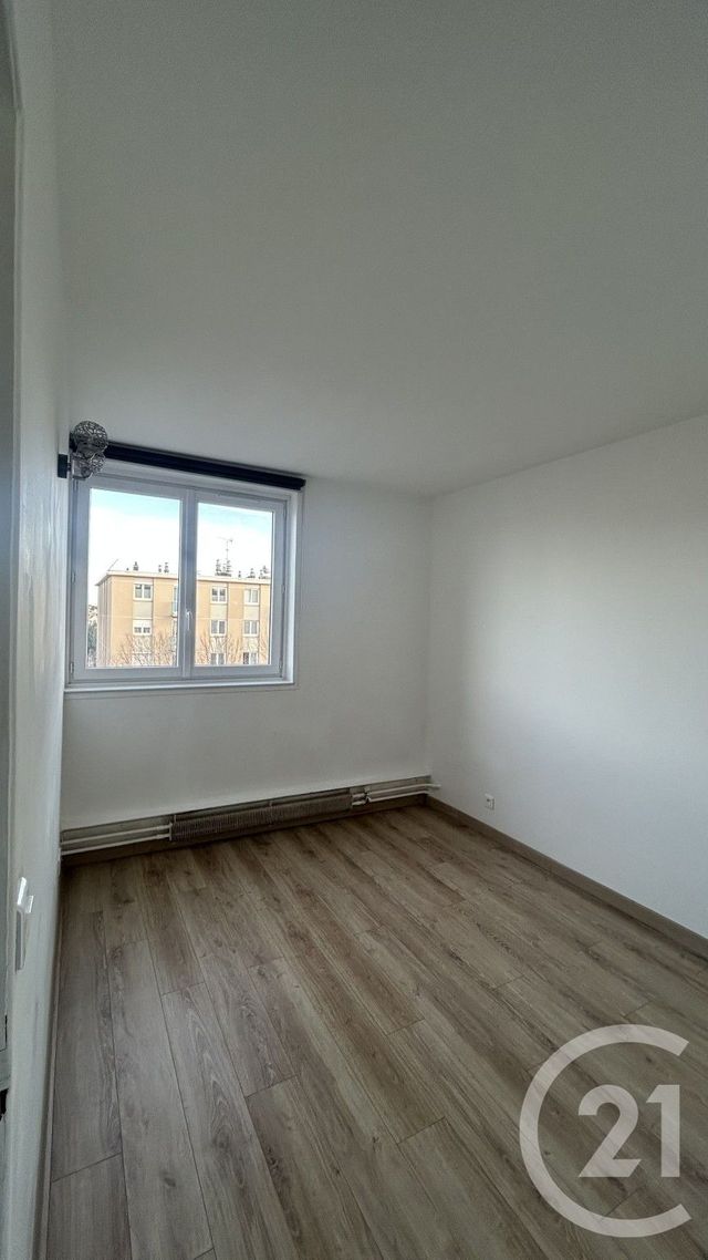 Appartement F3 à louer - 3 pièces - 50.16 m2 - VILLEJUIF - 94 - ILE-DE-FRANCE - Century 21 K.B. Immobilier