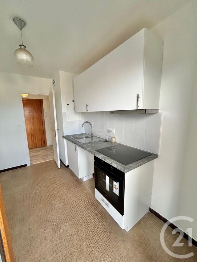 Appartement F2 à louer - 2 pièces - 46.05 m2 - CACHAN - 94 - ILE-DE-FRANCE - Century 21 K.B. Immobilier