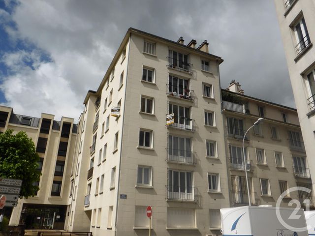 Appartement F3 à louer - 3 pièces - 63.0 m2 - LE KREMLIN BICETRE - 94 - ILE-DE-FRANCE - Century 21 K.B. Immobilier