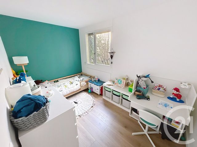 Appartement F4 à vendre - 4 pièces - 86.6 m2 - LE KREMLIN BICETRE - 94 - ILE-DE-FRANCE - Century 21 K.B. Immobilier