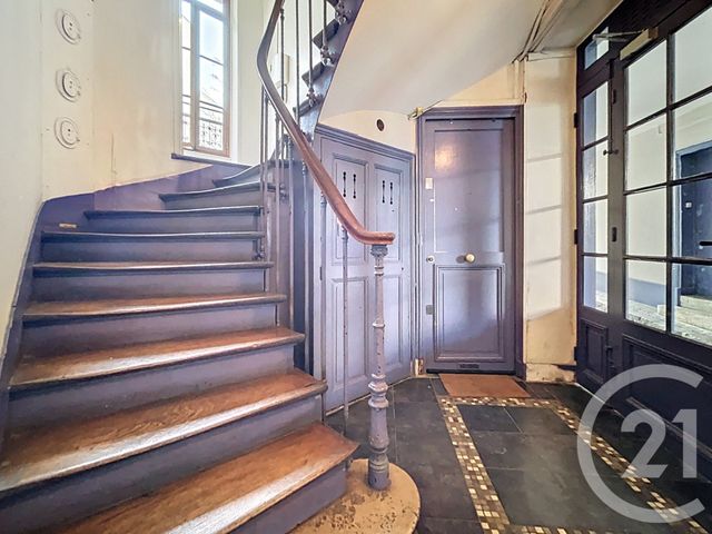 Appartement F2 à vendre - 2 pièces - 38.44 m2 - LE KREMLIN BICETRE - 94 - ILE-DE-FRANCE - Century 21 K.B. Immobilier