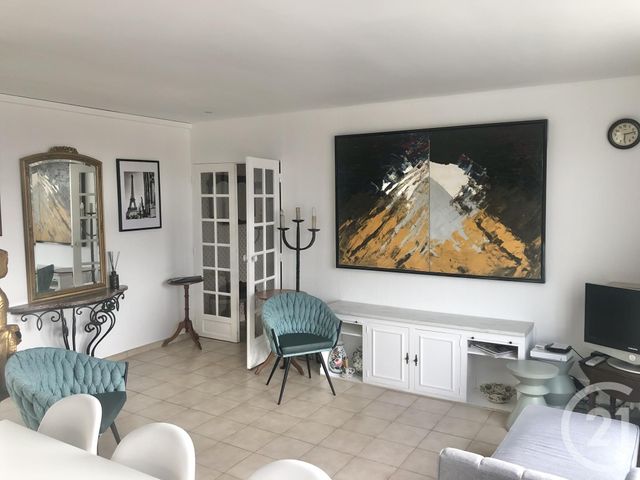 Appartement F4 à louer - 4 pièces - 76.4 m2 - LE KREMLIN BICETRE - 94 - ILE-DE-FRANCE - Century 21 K.B. Immobilier