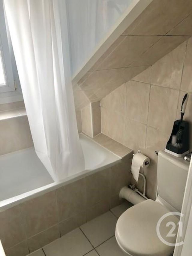 Appartement F1 à louer - 1 pièce - 20.79 m2 - LE KREMLIN BICETRE - 94 - ILE-DE-FRANCE - Century 21 K.B. Immobilier