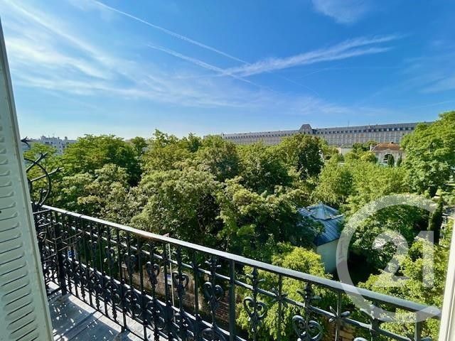 Appartement T2 à louer - 2 pièces - 46.44 m2 - LE KREMLIN BICETRE - 94 - ILE-DE-FRANCE - Century 21 K.B. Immobilier
