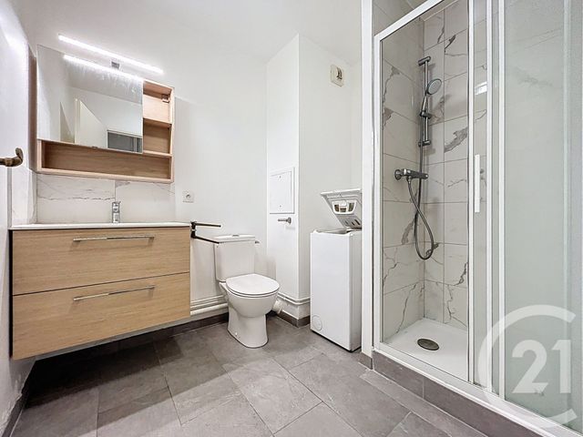 Appartement F1 à vendre - 1 pièce - 33.01 m2 - LE KREMLIN BICETRE - 94 - ILE-DE-FRANCE - Century 21 K.B. Immobilier