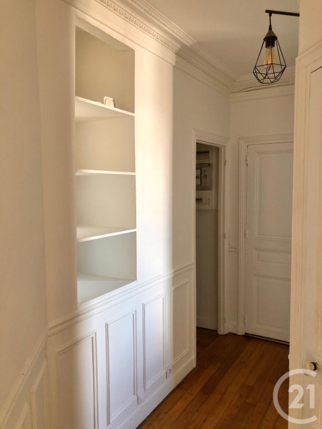 Appartement F2 à louer - 2 pièces - 46.04 m2 - LE KREMLIN BICETRE - 94 - ILE-DE-FRANCE - Century 21 K.B. Immobilier