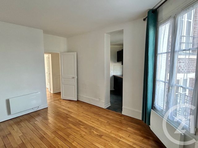 Appartement F2 à louer - 2 pièces - 46.04 m2 - LE KREMLIN BICETRE - 94 - ILE-DE-FRANCE - Century 21 K.B. Immobilier