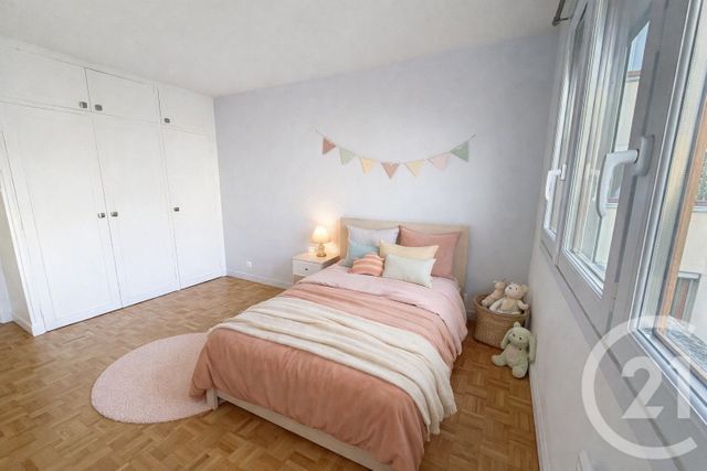 Appartement F4 à vendre - 4 pièces - 80.48 m2 - PARIS - 75013 - ILE-DE-FRANCE - Century 21 K.B. Immobilier