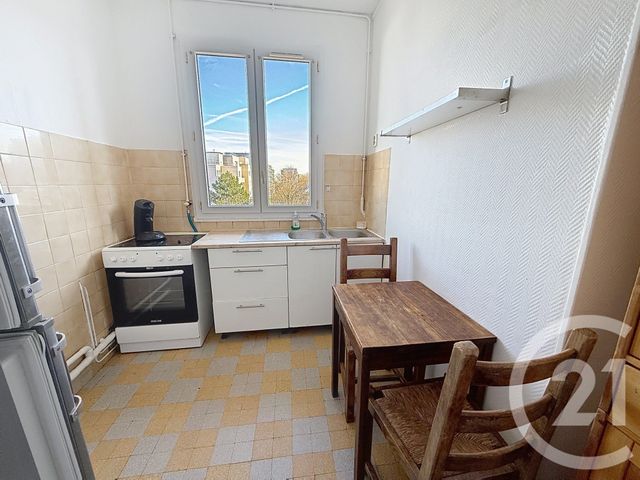 Appartement F2 à vendre - 2 pièces - 42.6 m2 - PARIS - 75013 - ILE-DE-FRANCE - Century 21 K.B. Immobilier