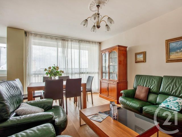 Appartement F4 à louer - 3 pièces - 73.0 m2 - LE KREMLIN BICETRE - 94 - ILE-DE-FRANCE - Century 21 K.B. Immobilier