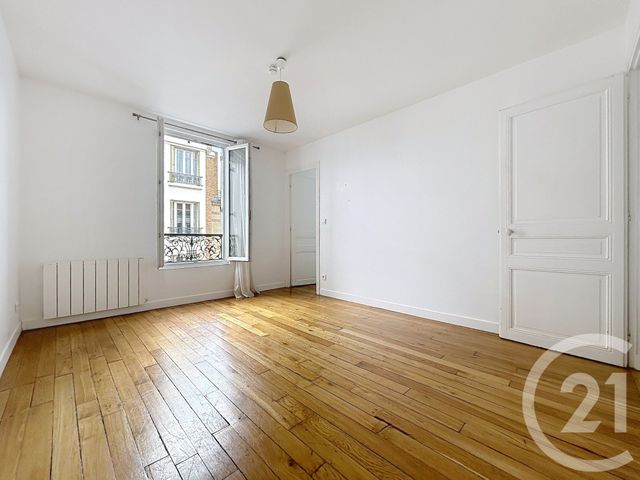 Appartement F2 à vendre - 2 pièces - 36.6 m2 - LE KREMLIN BICETRE - 94 - ILE-DE-FRANCE - Century 21 K.B. Immobilier
